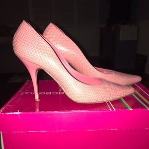 ❤️BCBGirls Pink Snake Heel Style “Nice” Size 7